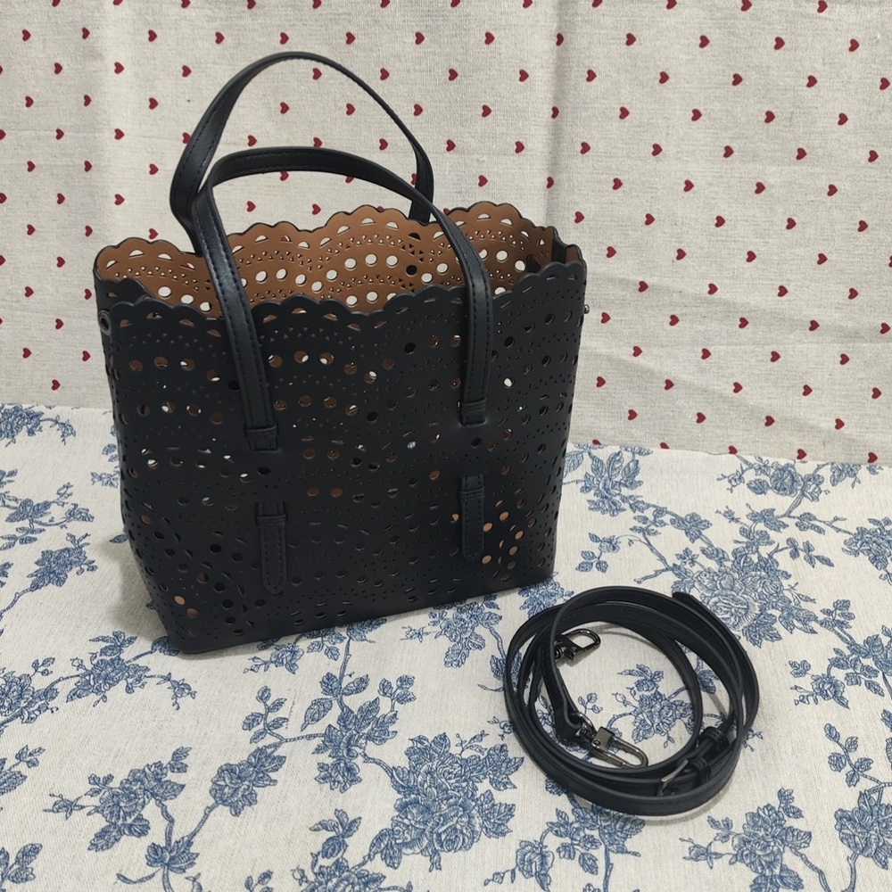 Alaia Black Laser-Cut Shoulder Tote with Tan Interior - Picture 4 of 11